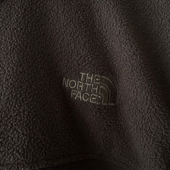The North Face Classic Black Full-Zip Jacket - Picture 3 of 7